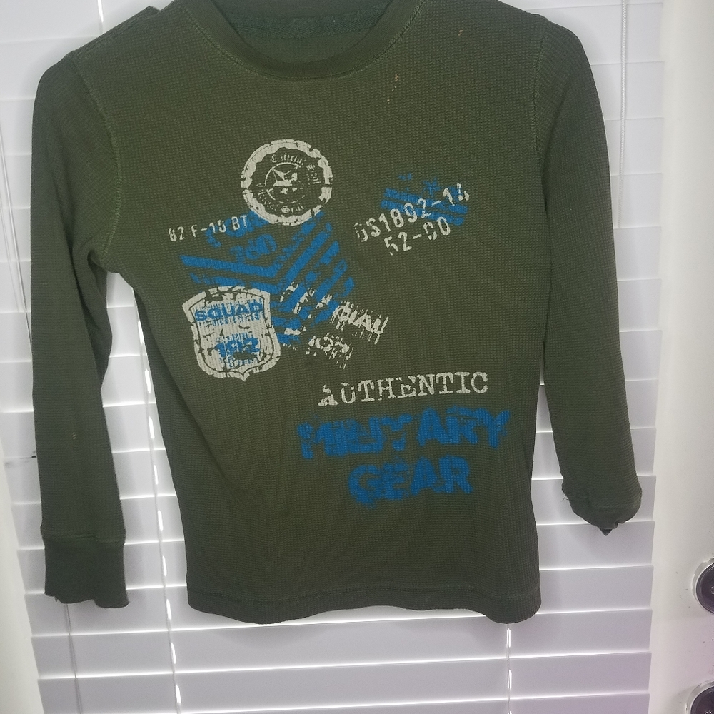 Green long sleeves